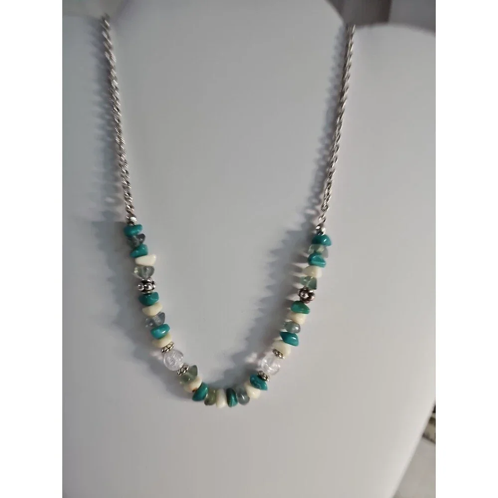 Avon Green/Teal/White Beaded Necklace